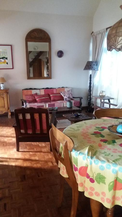 Comfy Home-Tropical Garden & 5 Min Walk To Beach 타마린 외부 사진